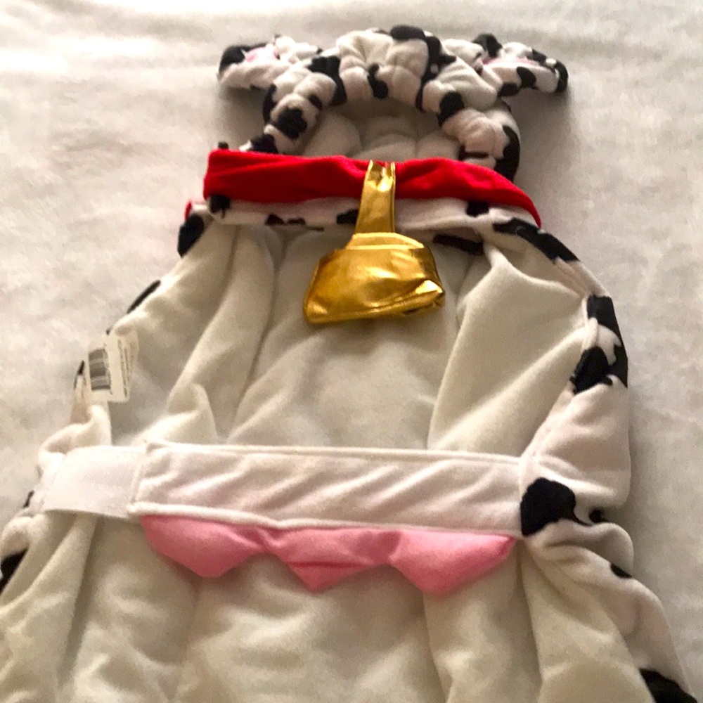 CHIC FIL A  Cow Costume for a dog - Picture 4 of 5